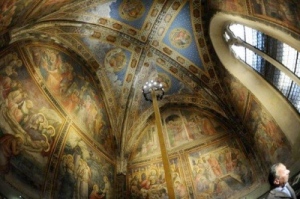 Frescoes on the wall of Santa Maria Novella Pharmacia. Source: Milay Mail newspaper at MMail.com.